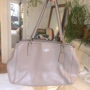 Lovely lilac Coach purse with beautiful silver and deep purple details